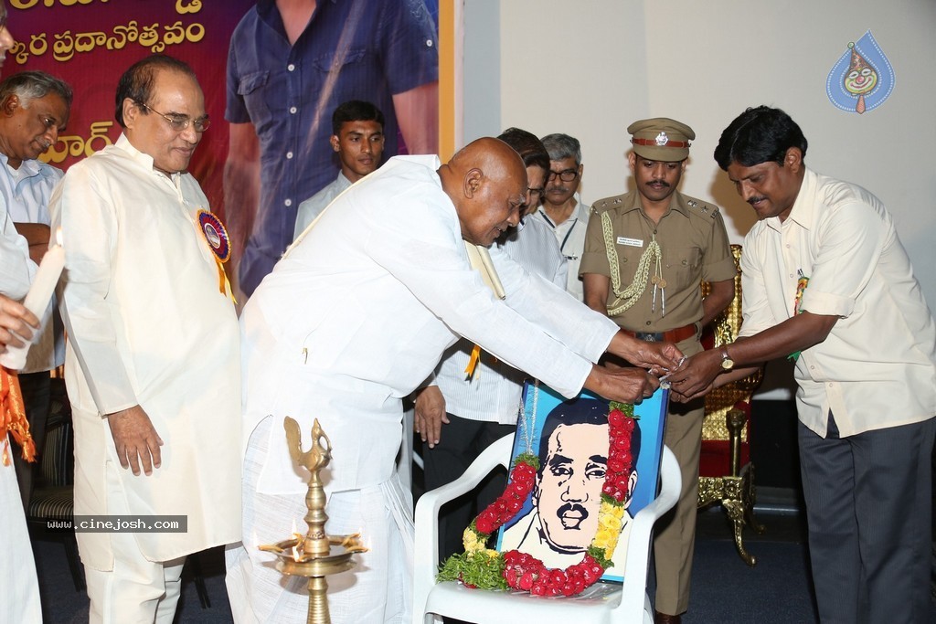 KV Reddy Award Presentation to Sukumar - 24 / 194 photos