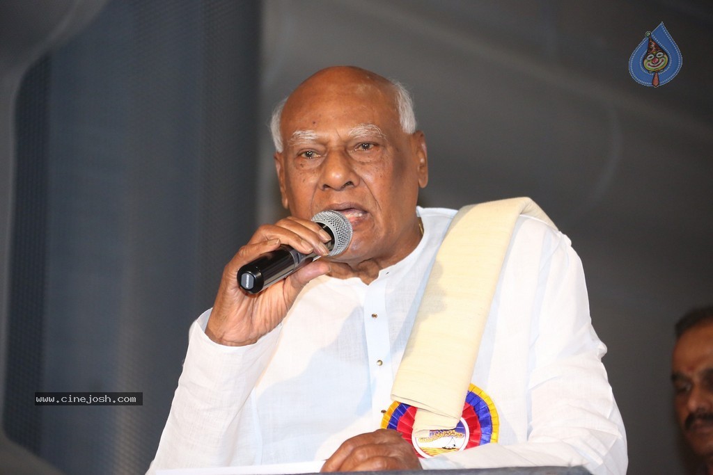 KV Reddy Award Presentation to Sukumar - 31 / 194 photos