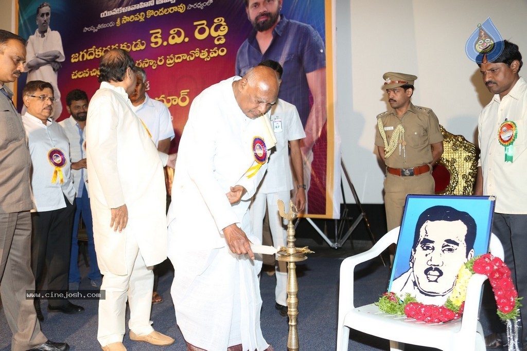 KV Reddy Award Presentation to Sukumar - 66 / 194 photos