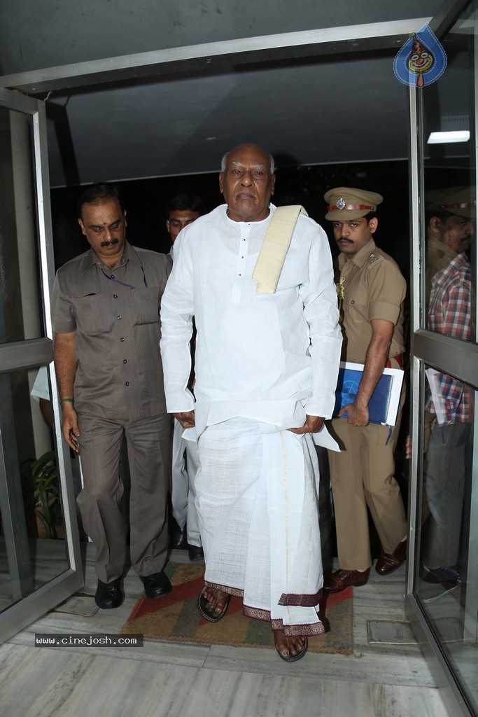 KV Reddy Award Presentation to Sukumar - 68 / 194 photos