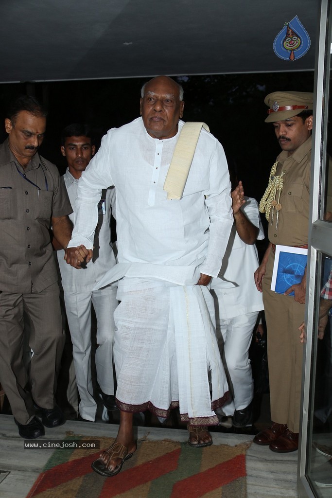 KV Reddy Award Presentation to Sukumar - 77 / 194 photos