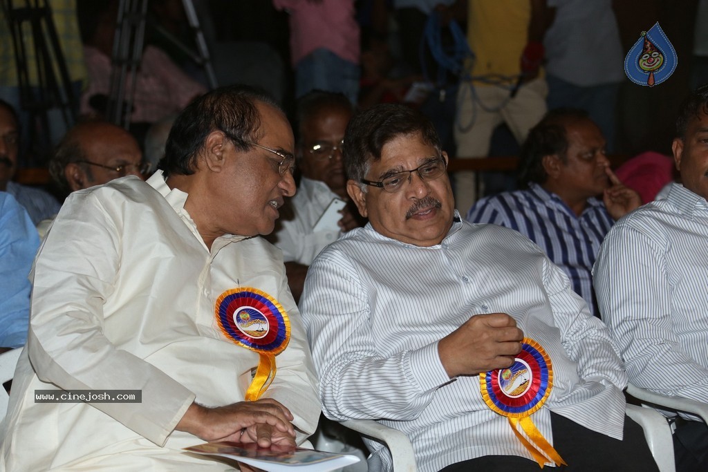 KV Reddy Award Presentation to Sukumar - 86 / 194 photos