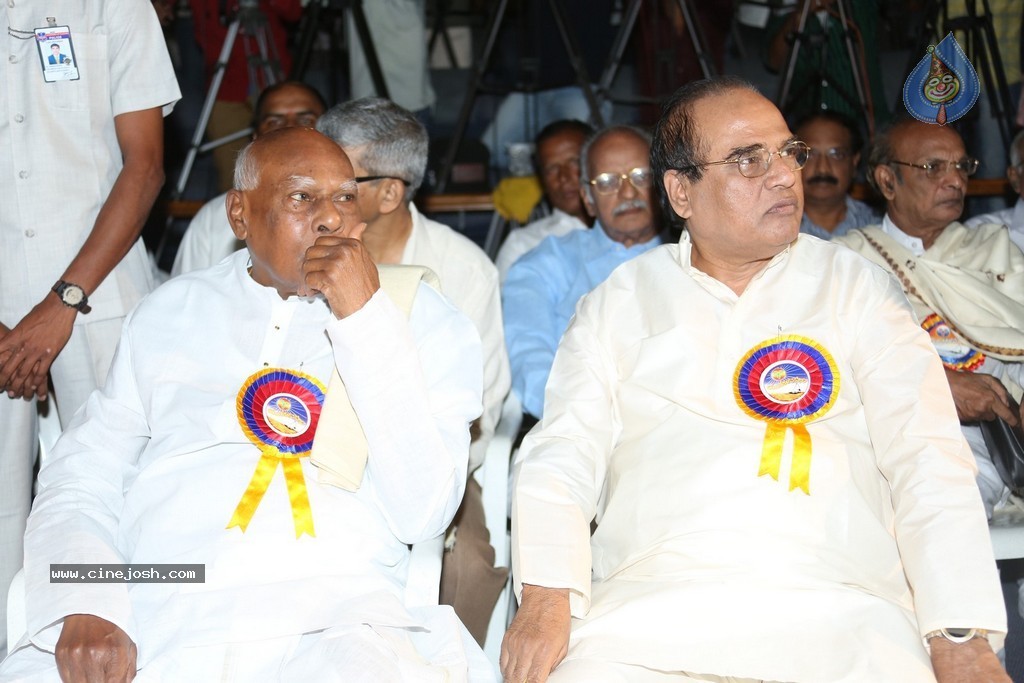 KV Reddy Award Presentation to Sukumar - 87 / 194 photos