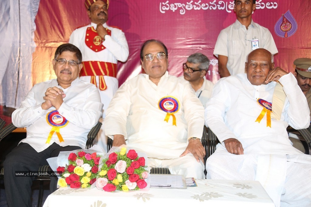 KV Reddy Award Presentation to Sukumar - 180 / 194 photos