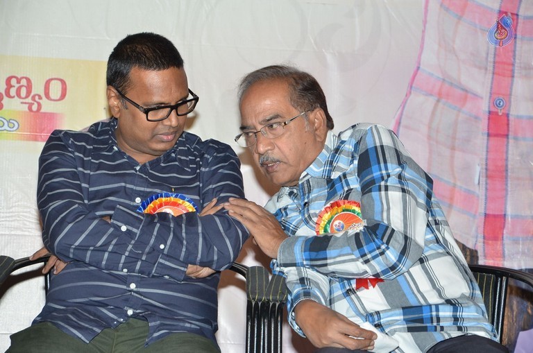 KV Reddy award to Gunasekhar - 29 / 52 photos
