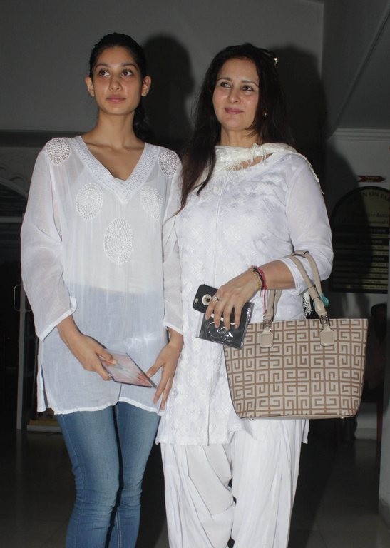 Late Music Director Aadesh Srivastav 4th Day Prayer - 26 / 42 photos