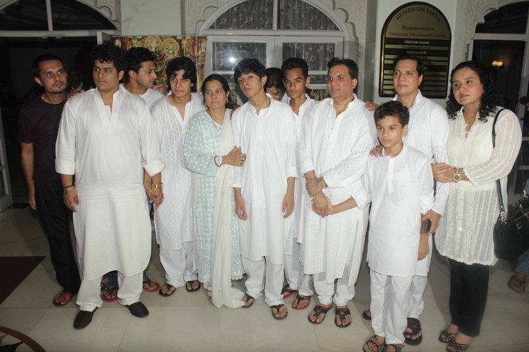 Late Music Director Aadesh Srivastav 4th Day Prayer - 37 / 42 photos