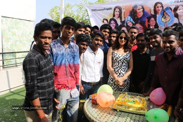 Lavanya Tripathi Birthday Celebrations With Her Fans - 4 / 5 photos