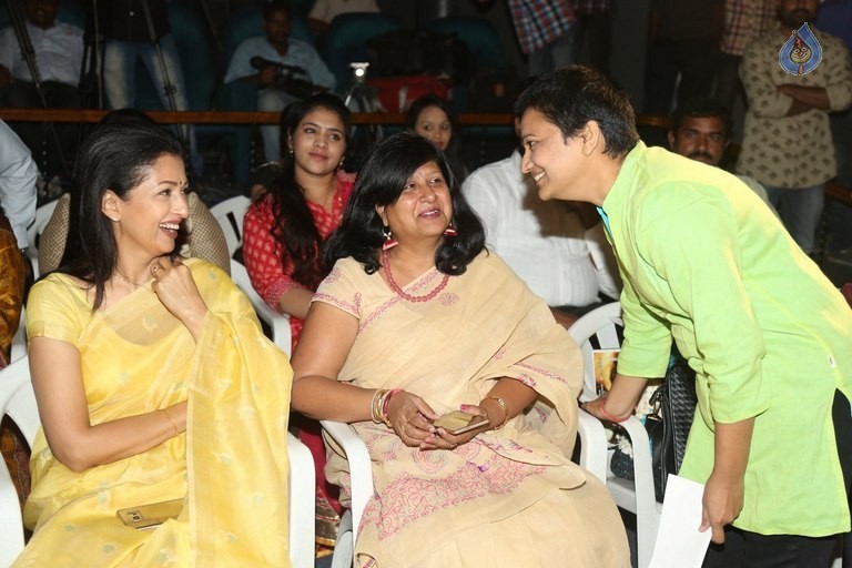 Life Again Foundation Launch - 35 / 50 photos