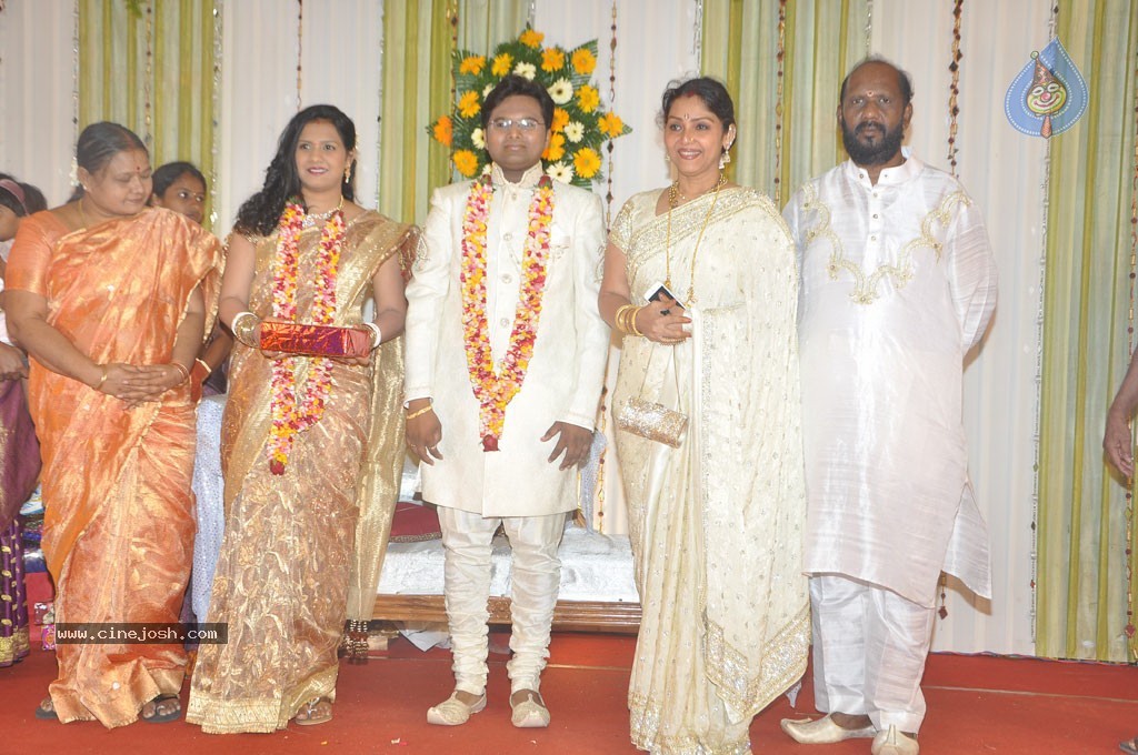 Lyricist Piraisudan Daughter Wedding Reception - 52 / 122 photos