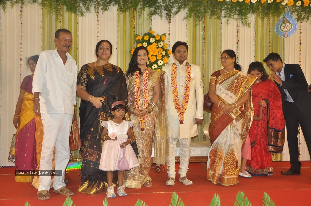 Lyricist Piraisudan Daughter Wedding Reception - 67 / 122 photos