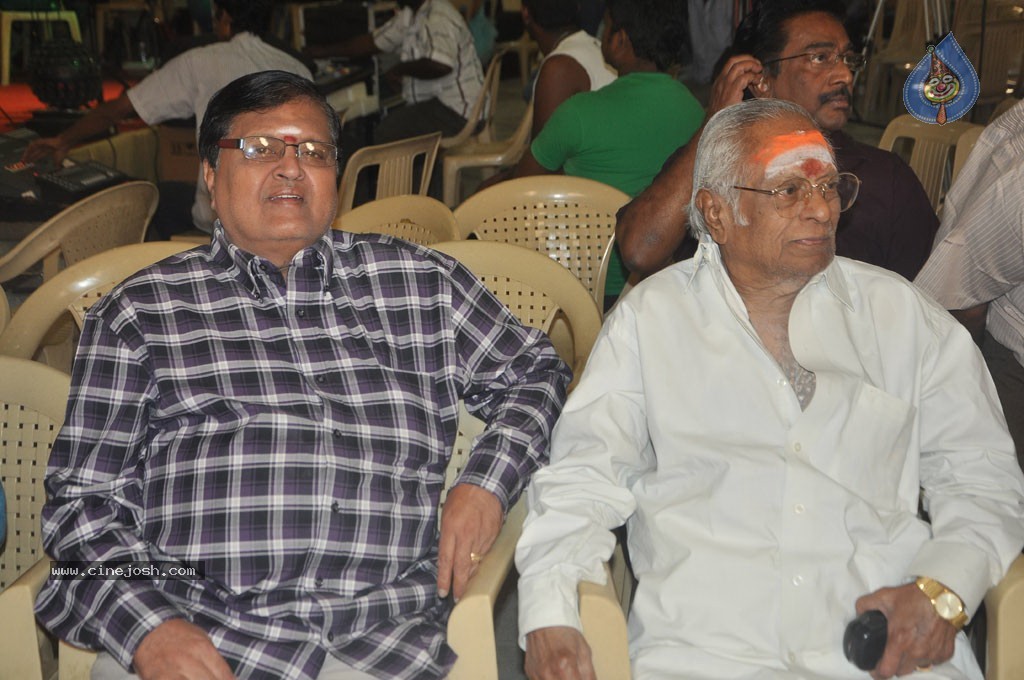 Lyricist Piraisudan Daughter Wedding Reception - 98 / 122 photos