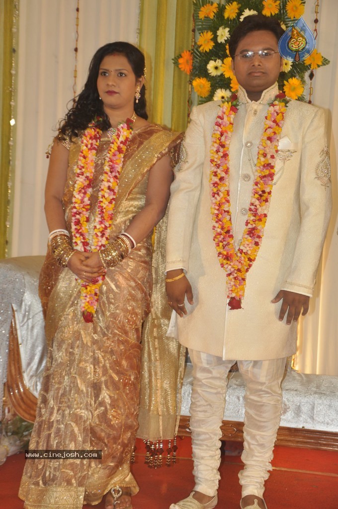 Lyricist Piraisudan Daughter Wedding Reception - 109 / 122 photos