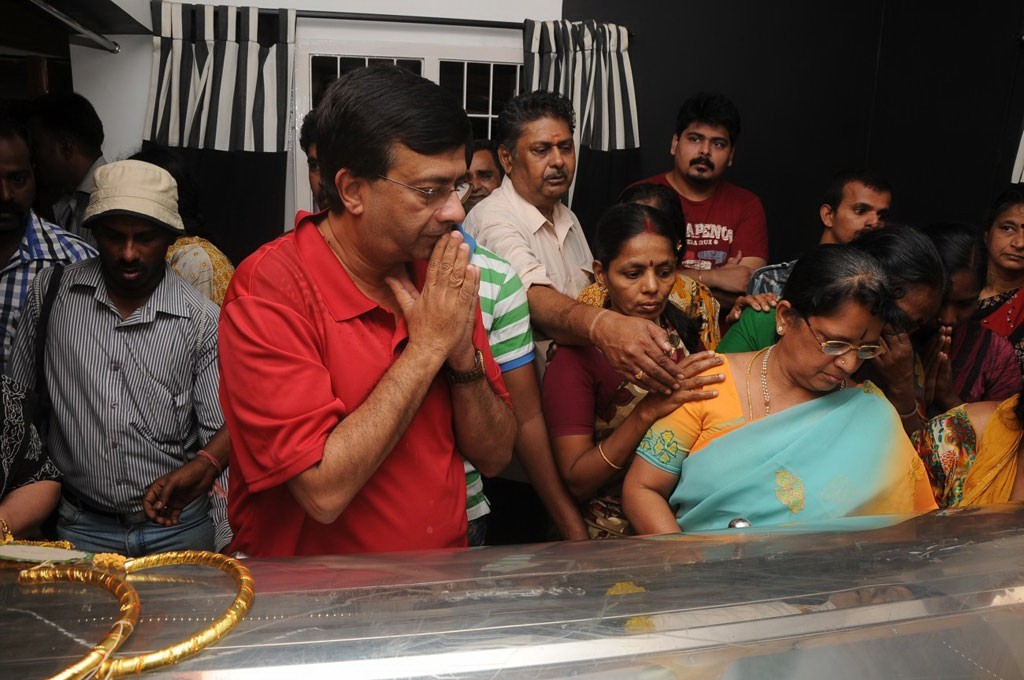 Lyricist Vaali Condolence Photos - 2 / 99 photos