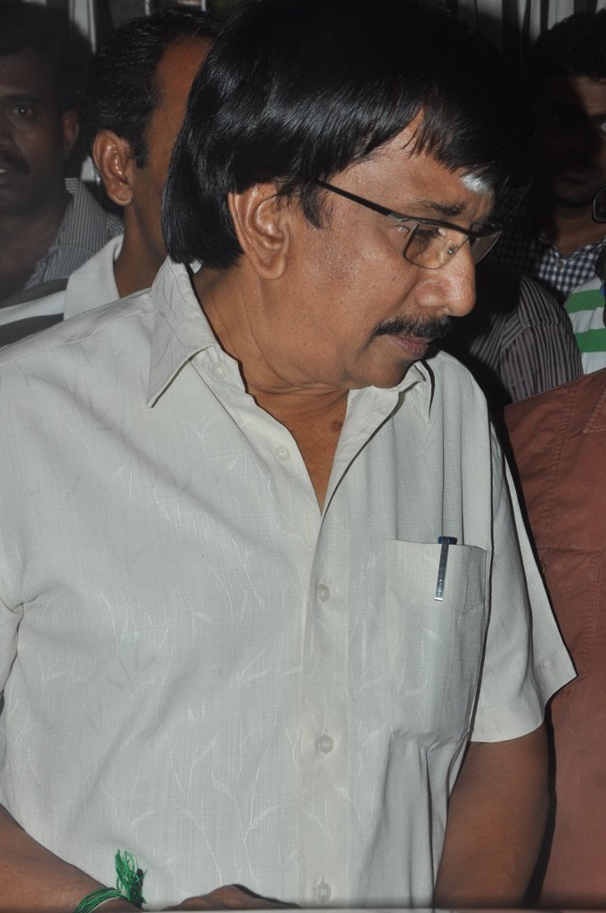 Lyricist Vaali Condolence Photos - 17 / 99 photos
