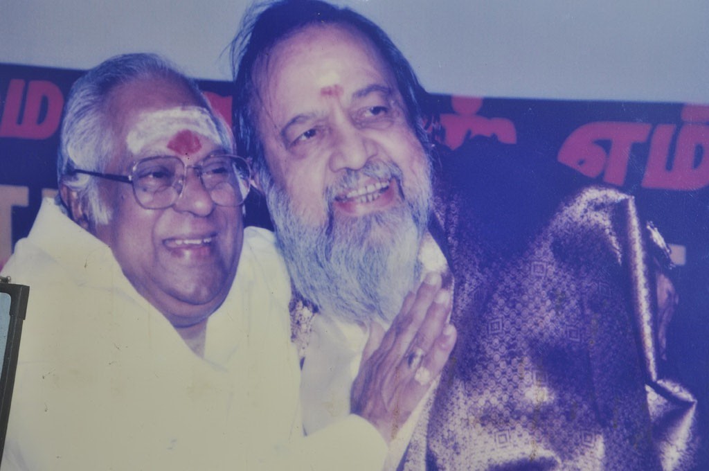 Lyricist Vaali Condolence Photos - 24 / 99 photos