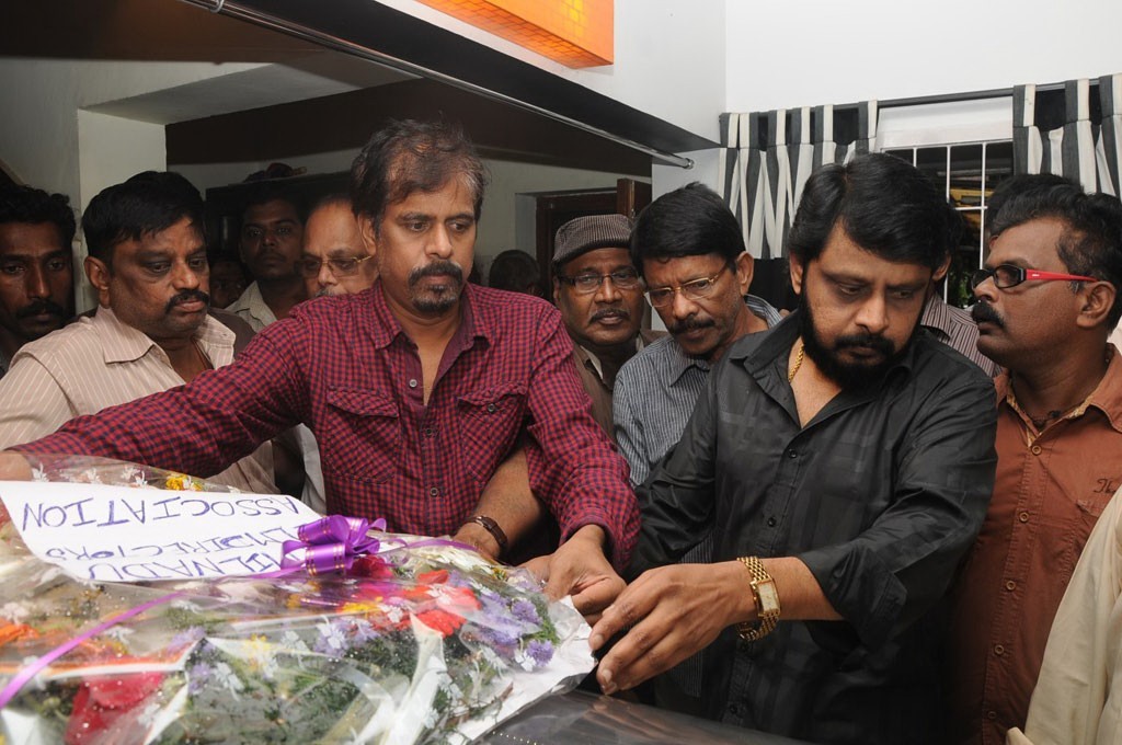 Lyricist Vaali Condolence Photos - 34 / 99 photos