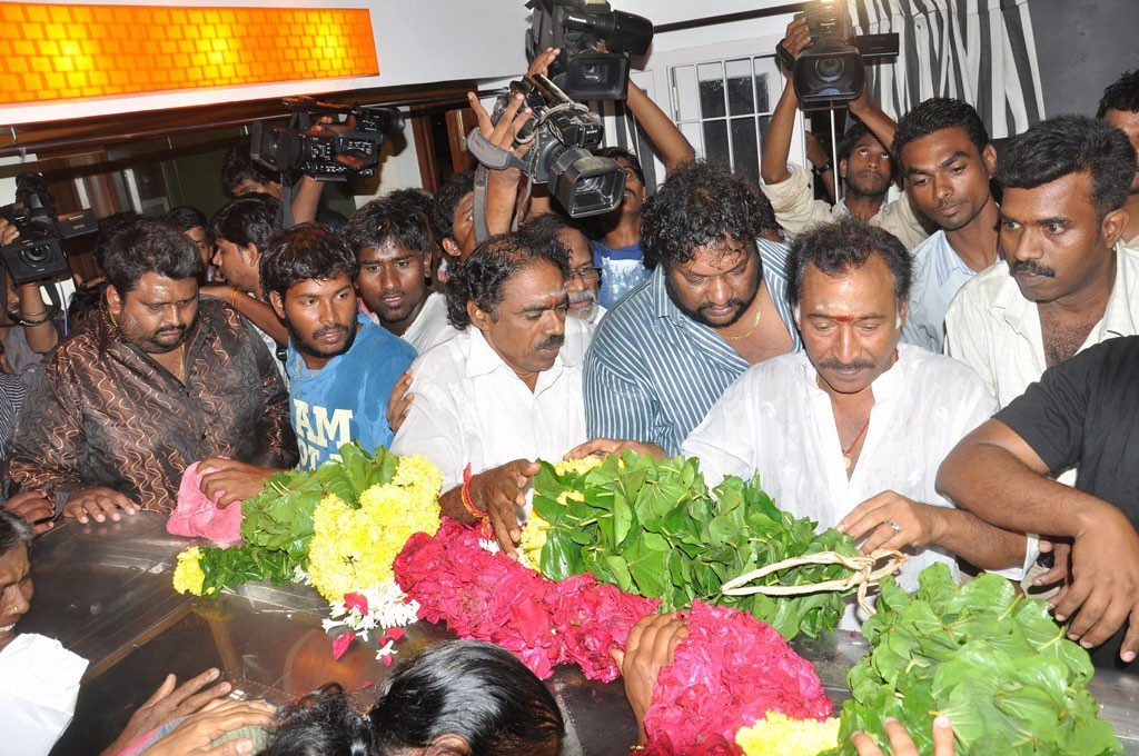 Lyricist Vaali Condolence Photos - 48 / 99 photos