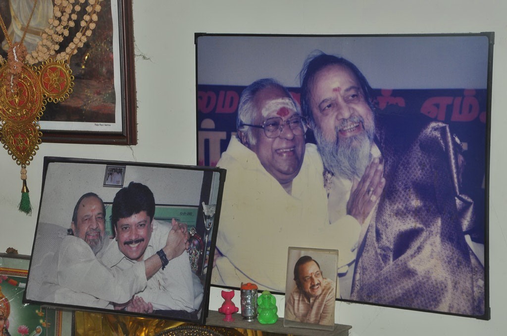 Lyricist Vaali Condolence Photos - 55 / 99 photos