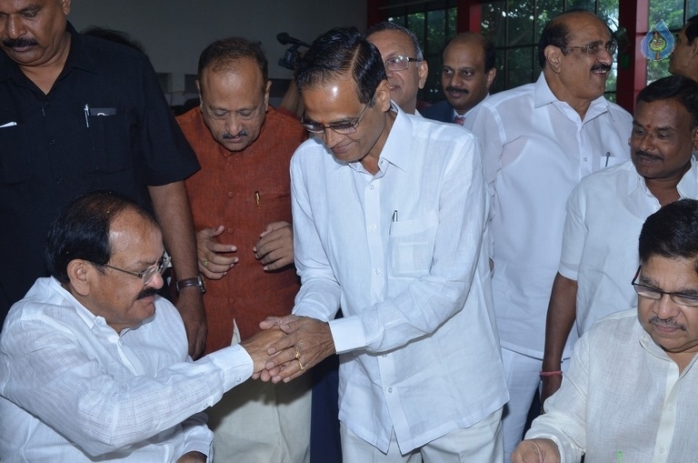 M Venkaiah Naidu Atmiya Abhinandana Sabha - 58 / 105 photos