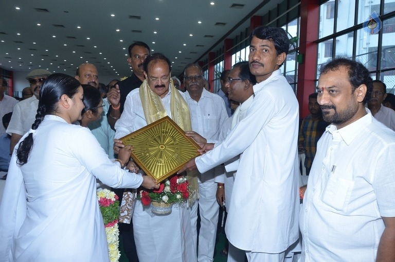 M Venkaiah Naidu Atmiya Abhinandana Sabha - 69 / 105 photos