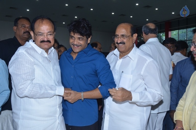 M Venkaiah Naidu Atmiya Abhinandana Sabha - 78 / 105 photos
