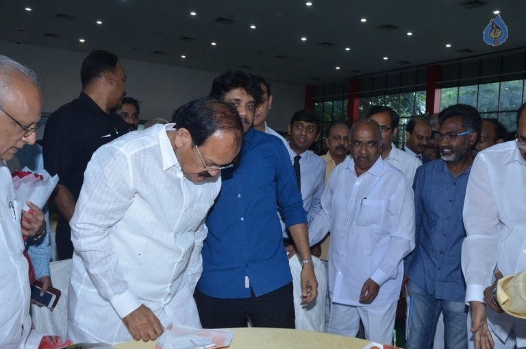 M Venkaiah Naidu Atmiya Abhinandana Sabha - 95 / 105 photos