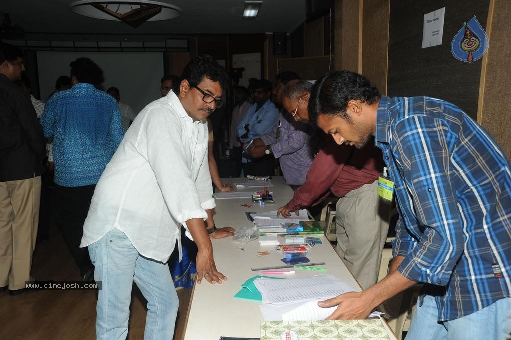 Maa Elections Polling 01 - 15 / 130 photos