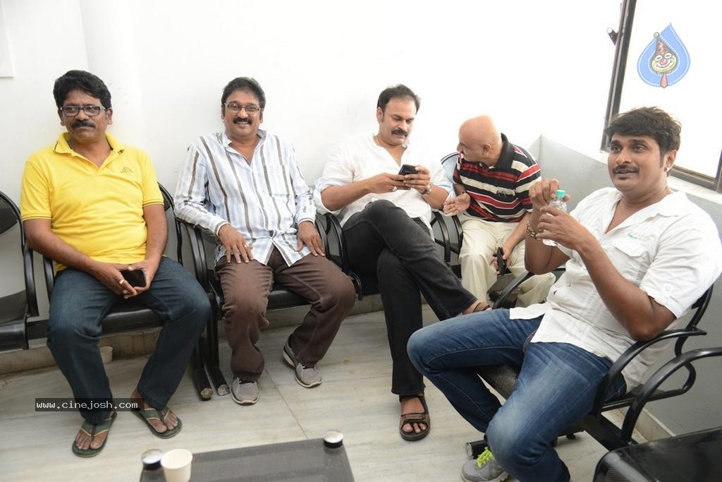 Maa Elections Polling 01 - 25 / 130 photos