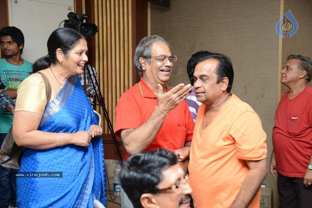 Maa Elections Polling 01 - 38 / 130 photos