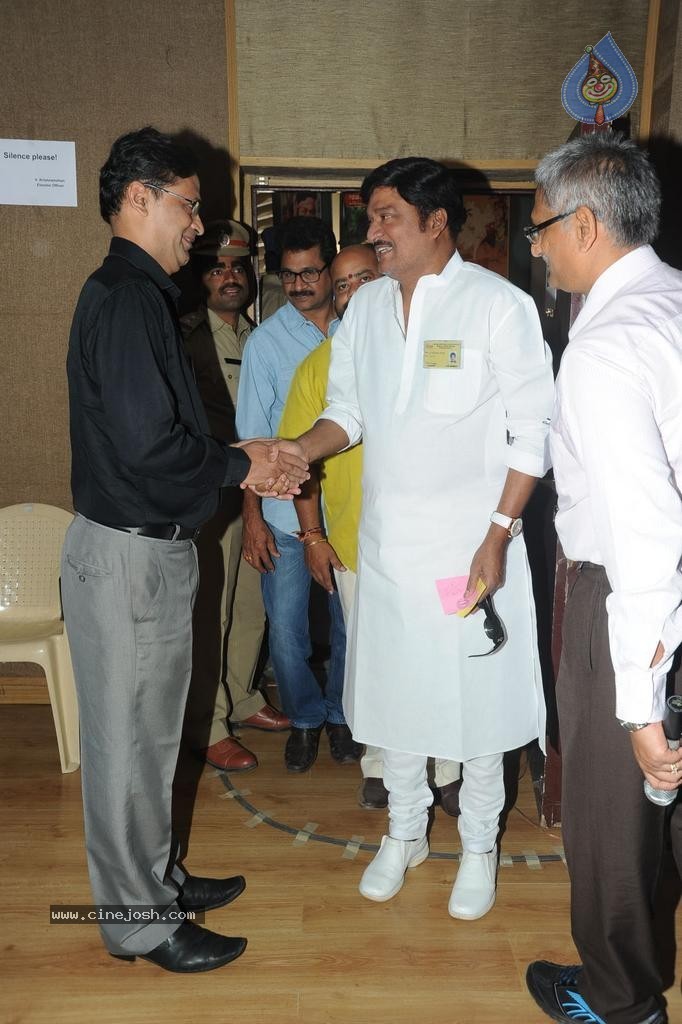 Maa Elections Polling 01 - 93 / 130 photos