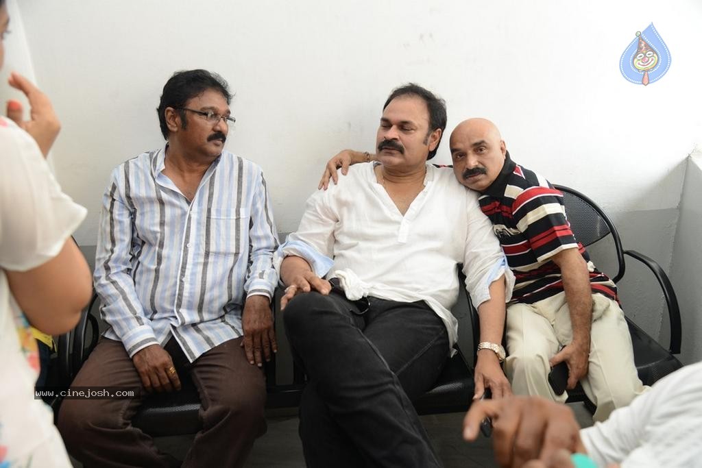 Maa Elections Polling 01 - 128 / 130 photos