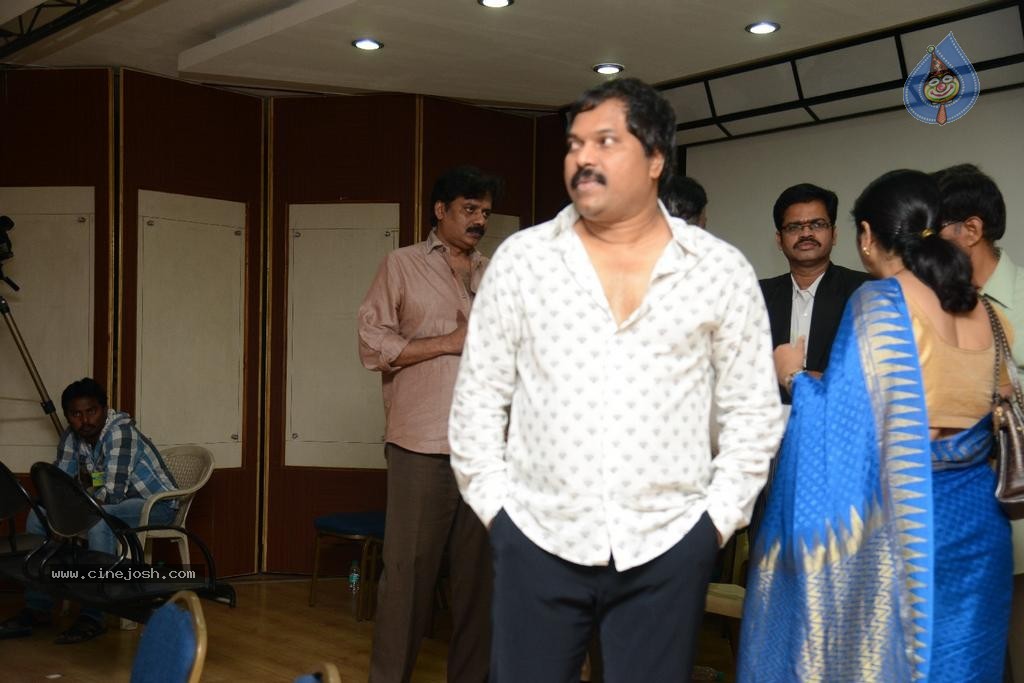 Maa Elections Polling 04 - 5 / 100 photos