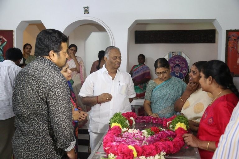 Mada Venkateswara Rao Condolences Photos 1 - 18 / 42 photos