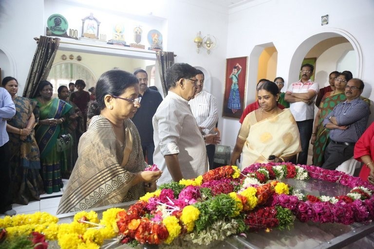Mada Venkateswara Rao Condolences Photos 1 - 23 / 42 photos