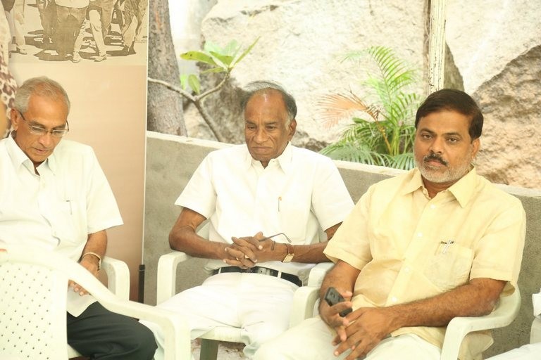Mada Venkateswara Rao Condolences Photos 1 - 30 / 42 photos