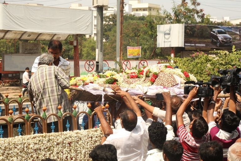 Mada Venkateswara Rao Condolences Photos 2 - 3 / 42 photos
