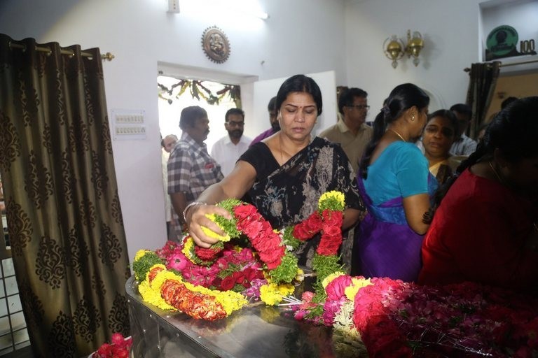 Mada Venkateswara Rao Condolences Photos 2 - 20 / 42 photos