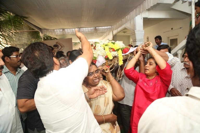 Mada Venkateswara Rao Condolences Photos 2 - 34 / 42 photos