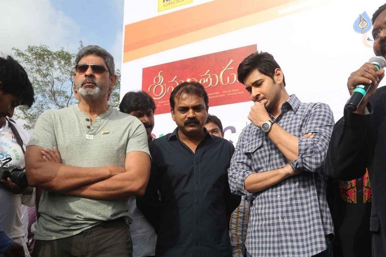 Mahesh Babu flags off Chak De India Ride - 2 / 42 photos