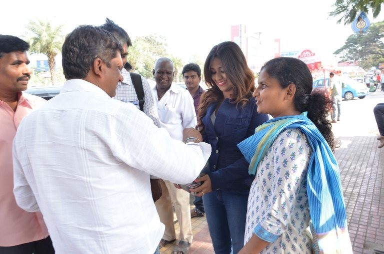 Manali Rathod For Mana Madras Kosam Cause - 19 / 53 photos