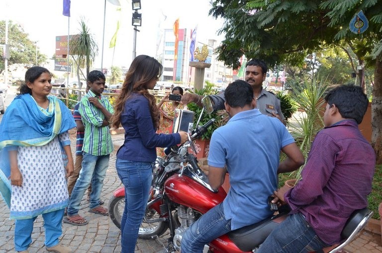 Manali Rathod For Mana Madras Kosam Cause - 33 / 53 photos