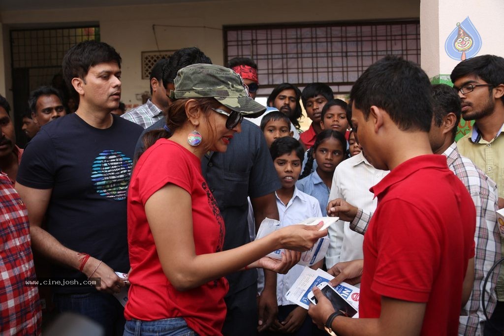 Manchu Lakshmi Participates in Swachh Bharat - 10 / 91 photos