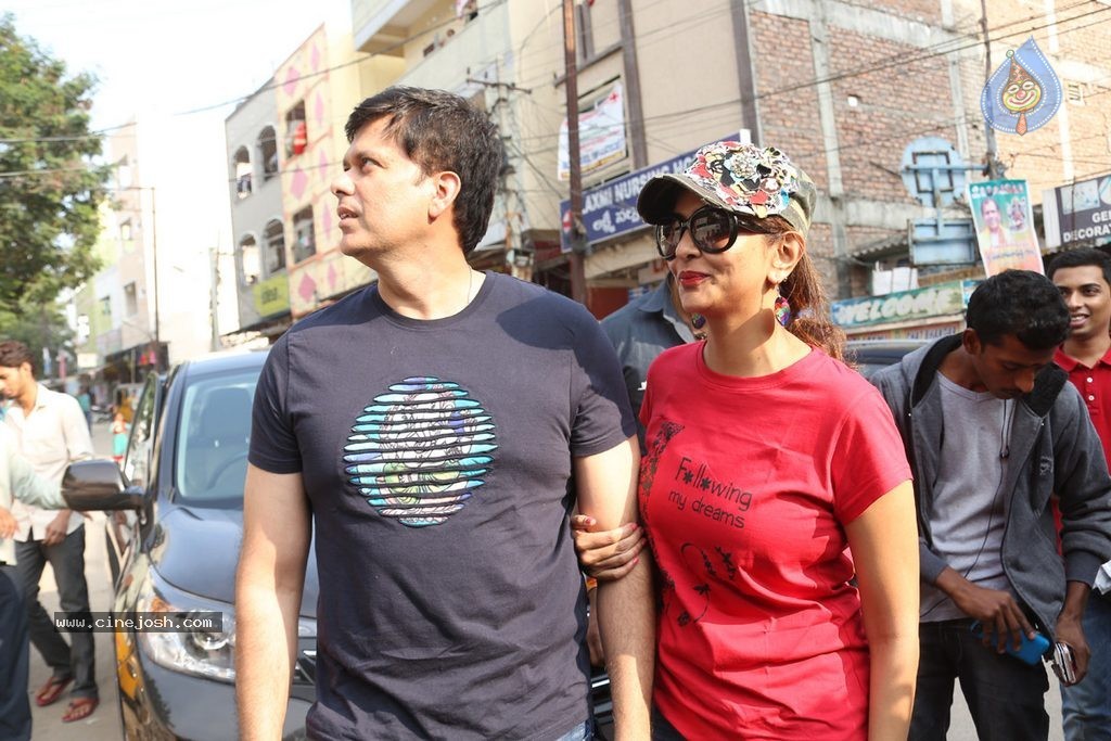 Manchu Lakshmi Participates in Swachh Bharat - 37 / 91 photos