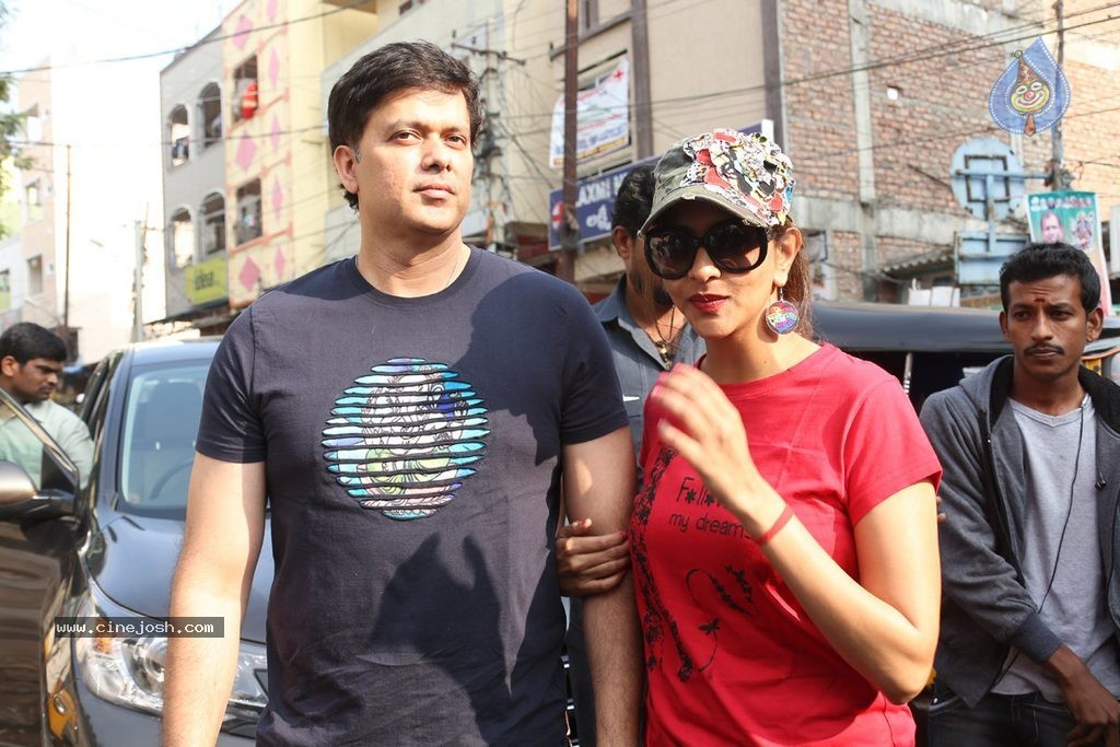 Manchu Lakshmi Participates in Swachh Bharat - 74 / 91 photos