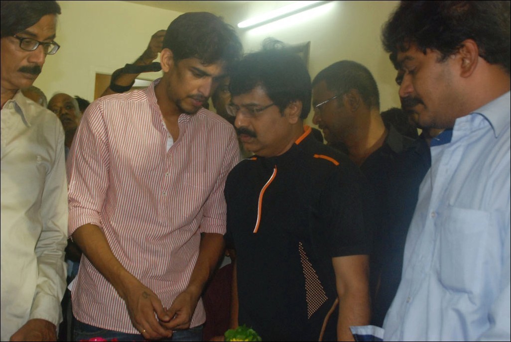 Manivannan Passed Away Photos - 34 / 78 photos