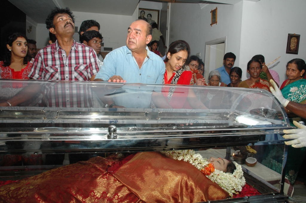 Manjula Vijayakumar Condolences - 58 / 134 photos