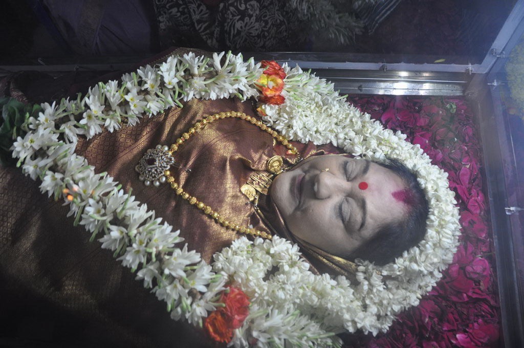 Manjula Vijayakumar Condolences - 124 / 134 photos