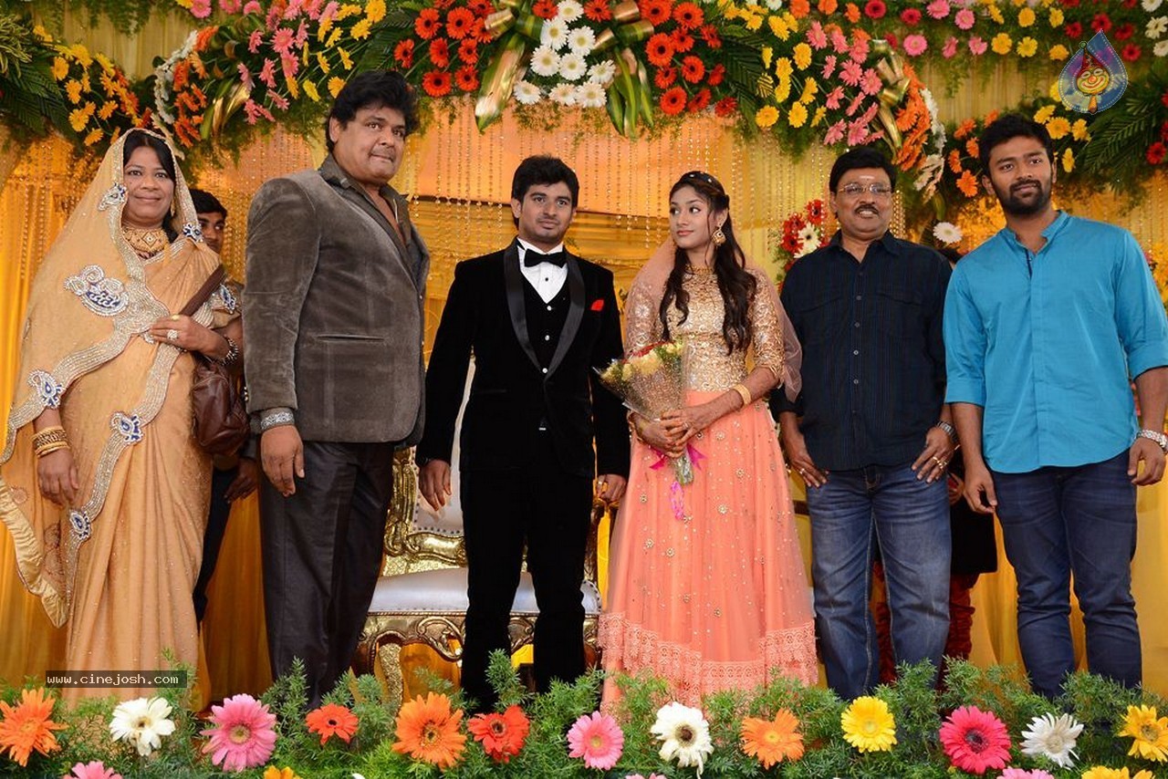 Mansoor Ali Khan Daughter Wedding Reception - 30 / 101 photos