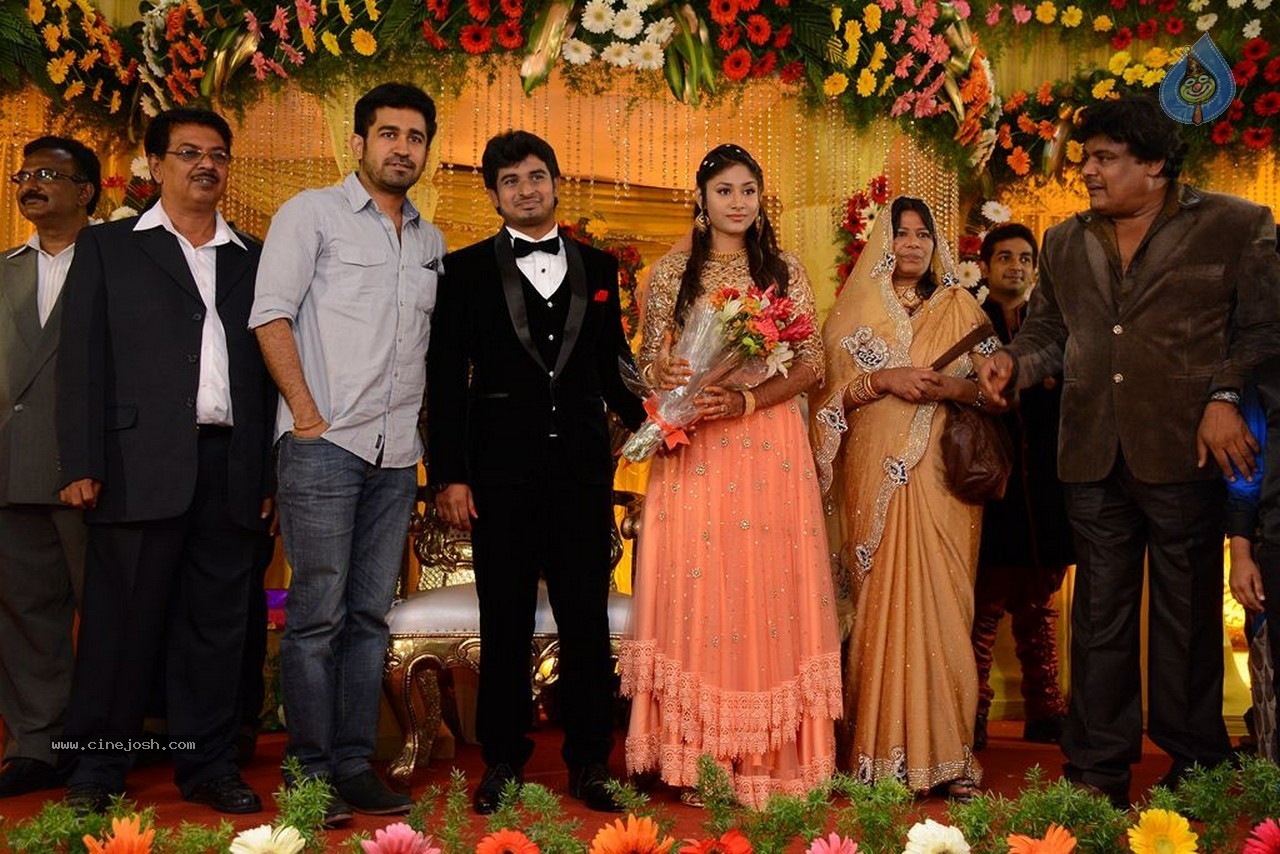 Mansoor Ali Khan Daughter Wedding Reception - 42 / 101 photos
